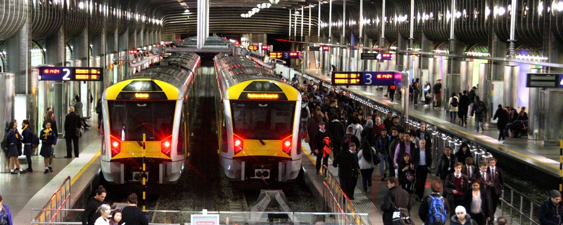 Transdev Group Auckland Train rail passengers passager mobility company