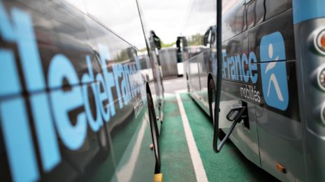 Transdev TVO Ile de France mobilités STIF bus électrique electric charge rechargement prise branchement the mobility company zéro émission