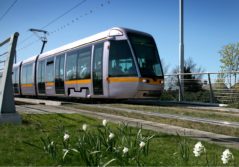 Transdev Group LUAS tramway lightrail Dublin public transportation transports communs mobility company passengers passagers trajet trip