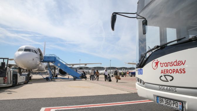 Transdev aéropass logistique aéroportuaire avion orly roissy transport passagers piste
