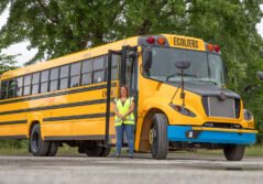 Autobus scolaire électrique - Transdev Canada